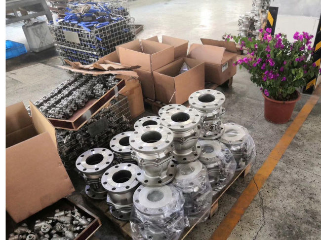 液氨專用球閥_裝配車間