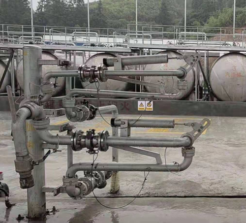 裝卸車鶴管拉斷閥應(yīng)用案例 裝卸車鶴管拉斷閥應(yīng)用案例