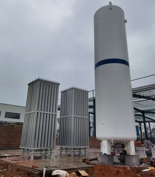 LNG低溫閥門_低溫截止閥_低溫球閥儲(chǔ)罐應(yīng)用案例 LNG低溫閥門_低溫截止閥_低溫球閥儲(chǔ)罐應(yīng)用案例