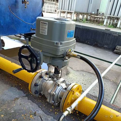 防爆液氨緊急切斷閥_山東區(qū)域氨站儲罐安裝現(xiàn)場 防爆液氨緊急切斷閥_山東區(qū)域氨站儲罐安裝現(xiàn)場